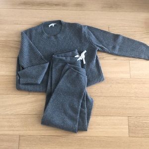 New Cashmere Travel Set